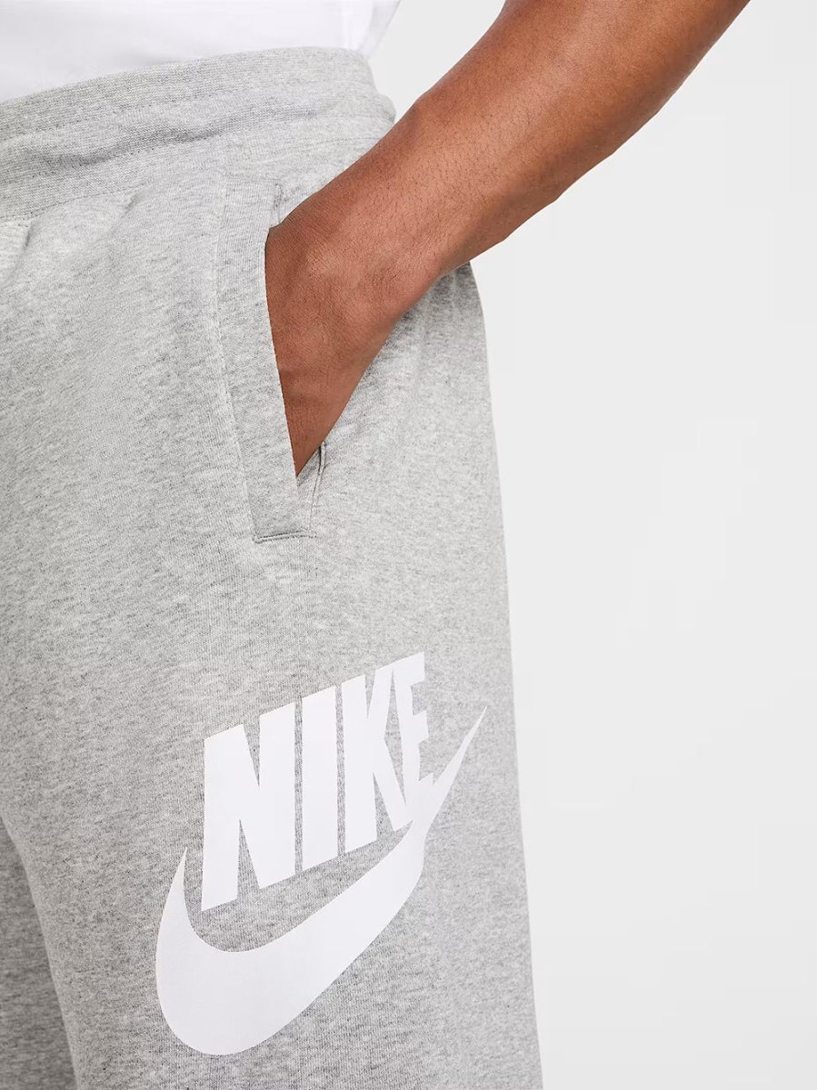 Short Nike Club Alumni in felpa garzata Grigio con Big logo FQ4950-063 - immagine 4